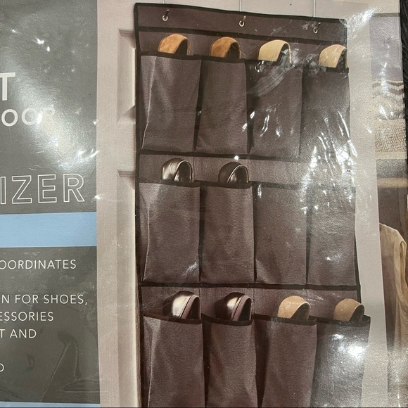 New-over the Door Shoe Organizer, 24 Large Pocket &3 Strong Metal Hooks - Picture 5 of 8